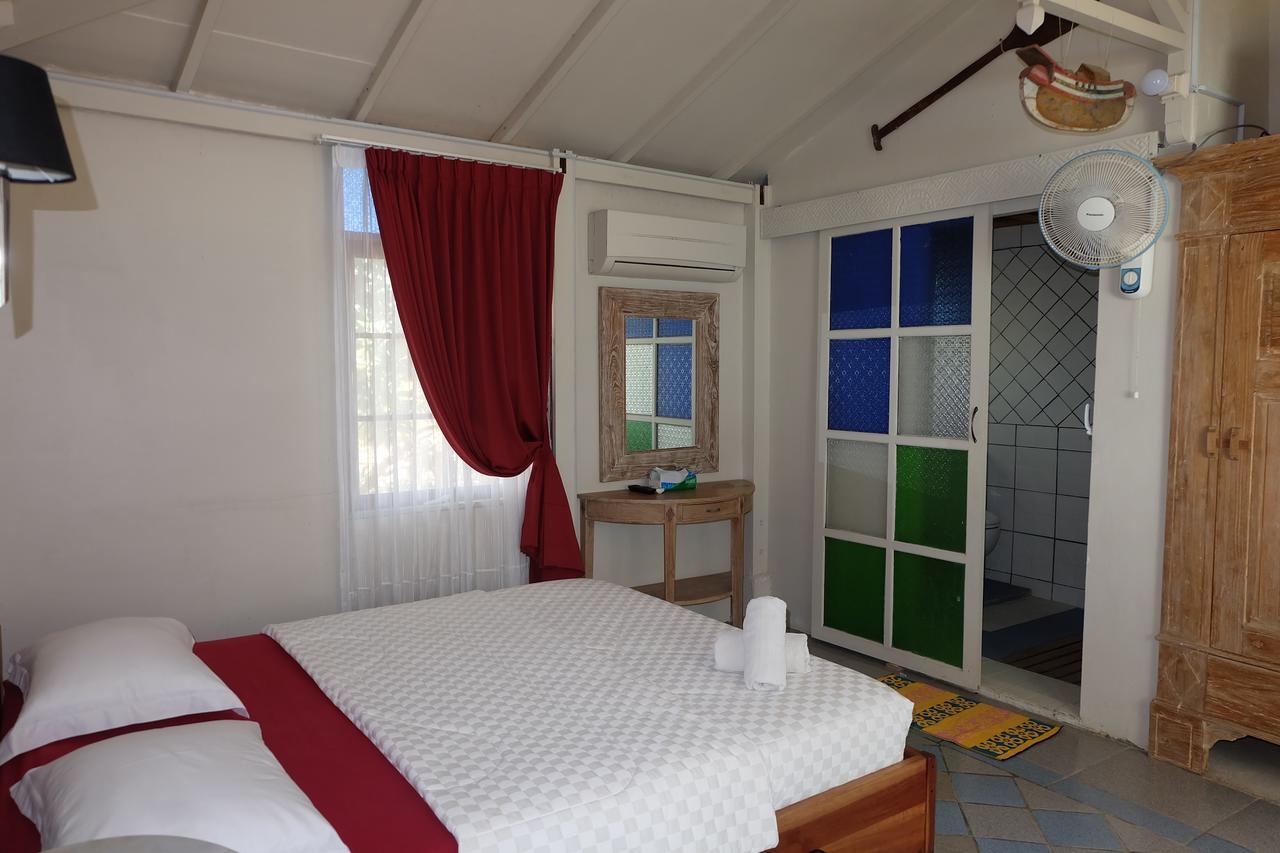 Villa Isabella Putri B&B Джепара Екстериор снимка